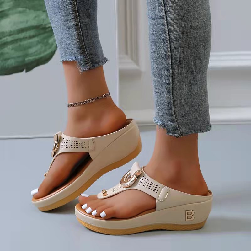 Orthopädische Keilsandalen mit offener Zehenpartie