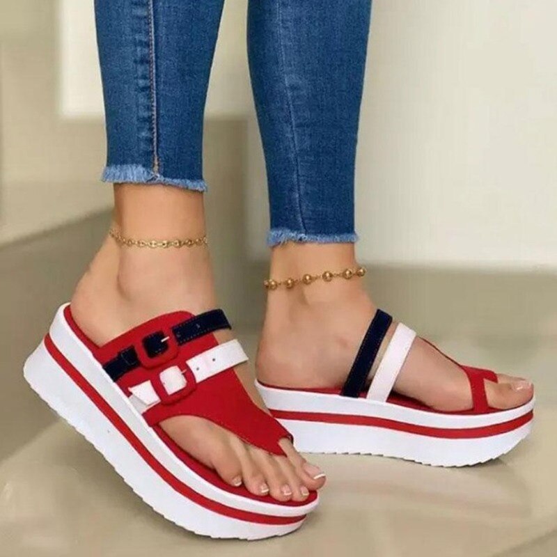Die ultimativen Hilton™-Plateausandalen