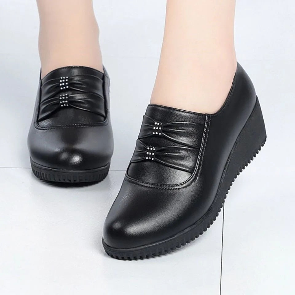 Flache Damenschuhe aus Kunstleder von Zinda