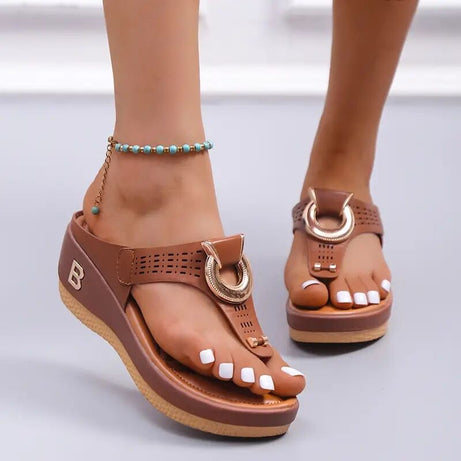Orthopädische Keilsandalen mit offener Zehenpartie