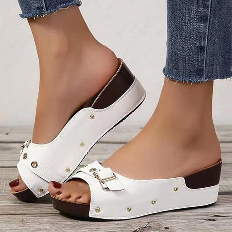 Slip-On-Keilsandalen für Damen – Gazanna