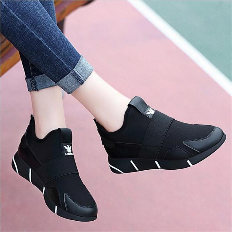 Chaussures orthopédiques confortables pour femmes.